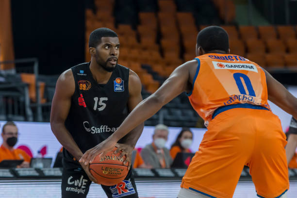 他同样是来 他同样是来