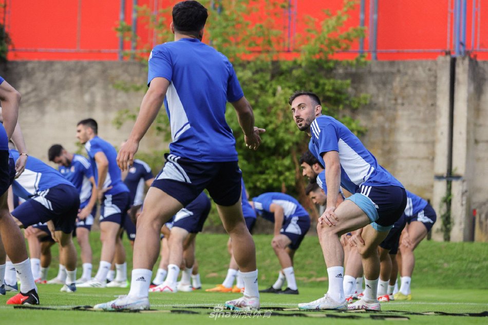 为观众献上 为观众献上